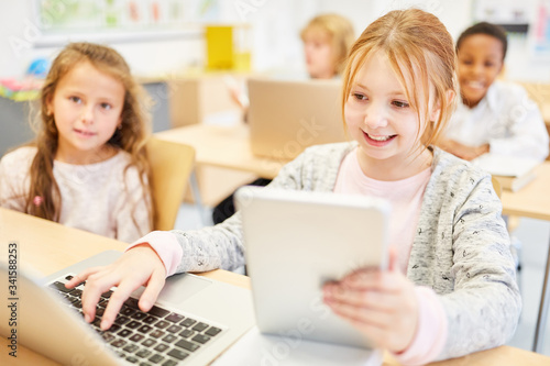 Children learn instruction in computer science