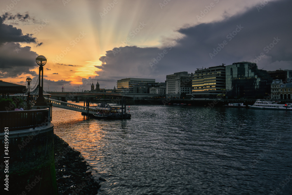 Panoramic view along the Thames river with a beautiful sunset, London, England, GB