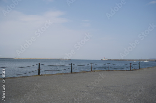 Das Foto wurde in Irland  D  n Laoghaire aufgenommen. Es entstand am Hafen.