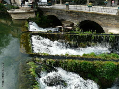 Wallpaper Mural l'isle sur sorgue Torontodigital.ca