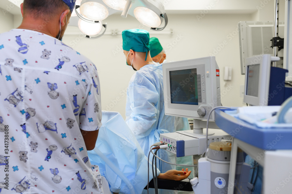Apparatus for measuring heart rate, respiratory rate, temperature, pressure and ECG Apparatus for measuring heart rate, respiratory rate, temperature, pressure and ECG