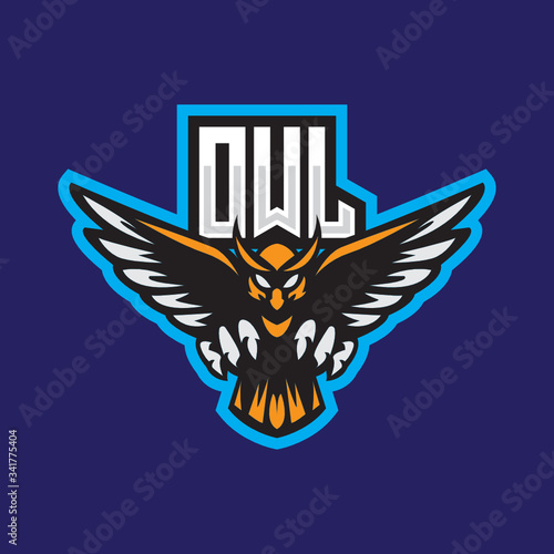 Fototapeta Naklejka Na Ścianę i Meble -  Vulture Eagle Owl Phoenix Falcon Cardinal Bird esport mascot emblem logo design vector template
