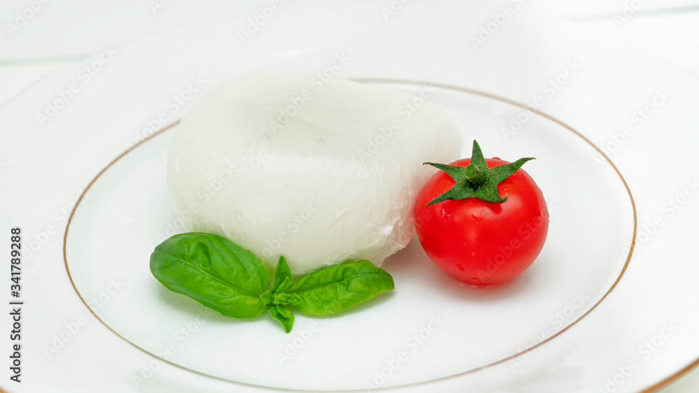 italian fresh mozzarella tomato and basil italian fresh mozzarella tomato and basil