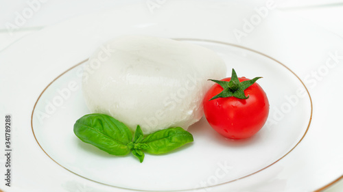 italian fresh mozzarella tomato and basil