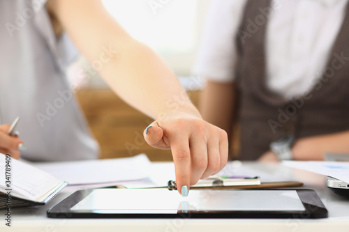 Businees woman toch on tablet pc finger display