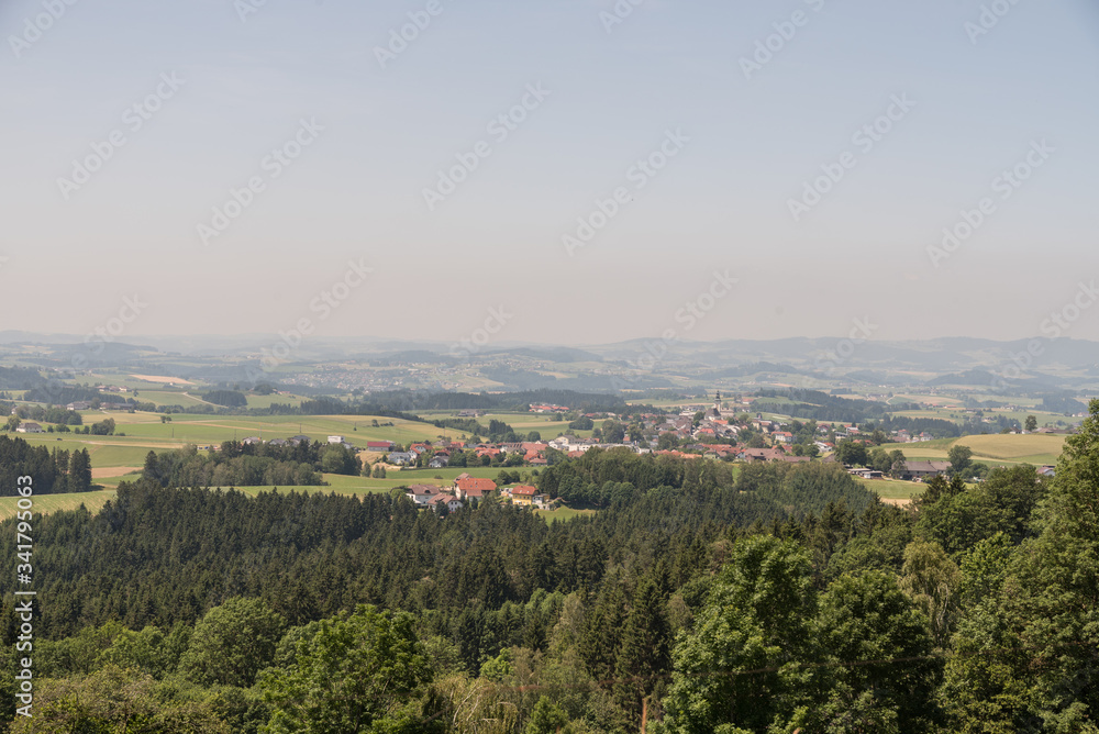 hügelige Landschaft - Landleben, Austria
