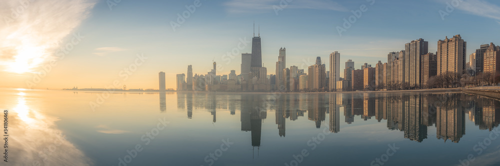 Obraz premium Panoramic Chicago Skyline Cityscape at night and blue sky with cloud, Chicago, United state