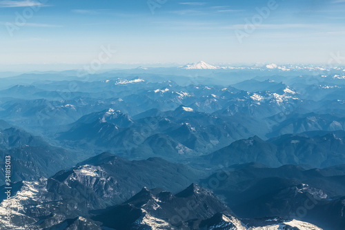 Mountains and Rainier © Andrew Kazmierski