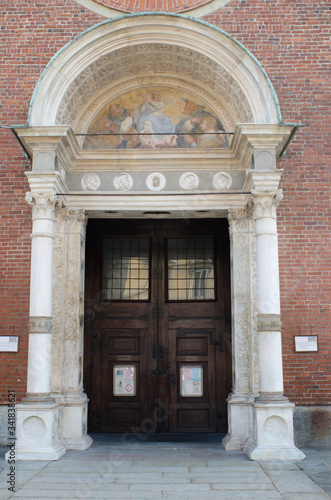 Front Door Venice Arch 
