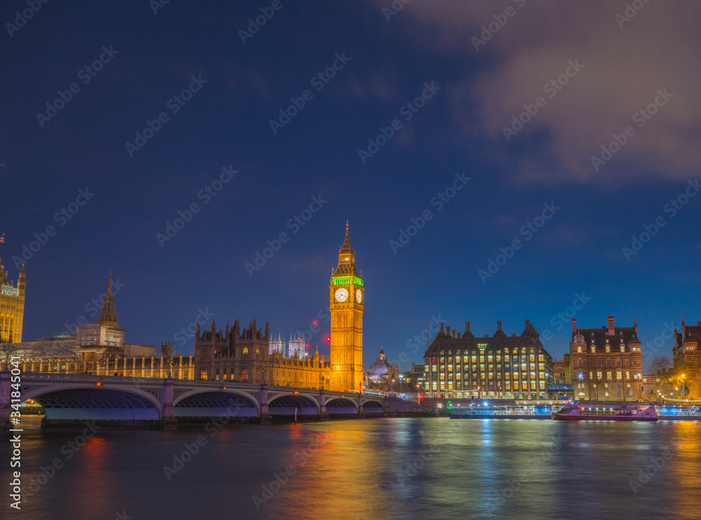 Obraz premium Big Ben and Westminster bridge at night, Big Ben and The Westminster Bridge at sunset The icon of London, UK