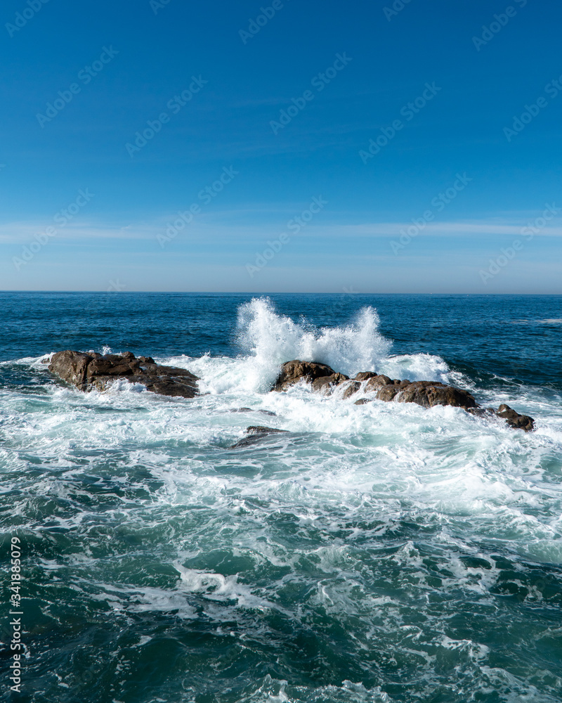 Fototapeta premium Ocean in Matosinhos, Portugal.
