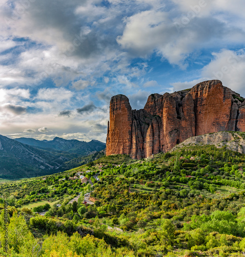 Rote Felsen Mallos de Riglos in Aragon