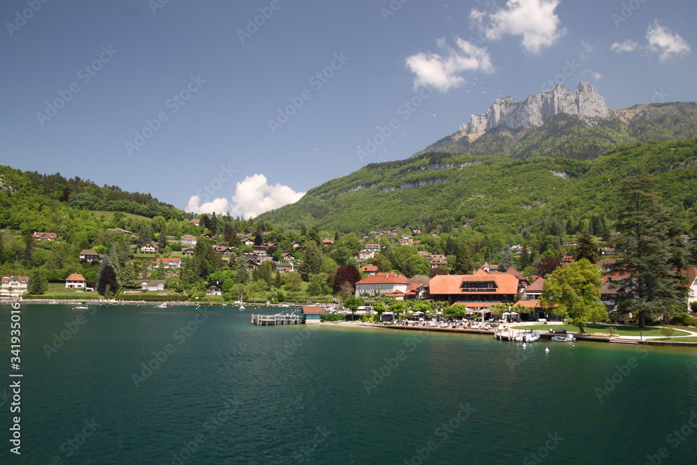 ANNECY 8