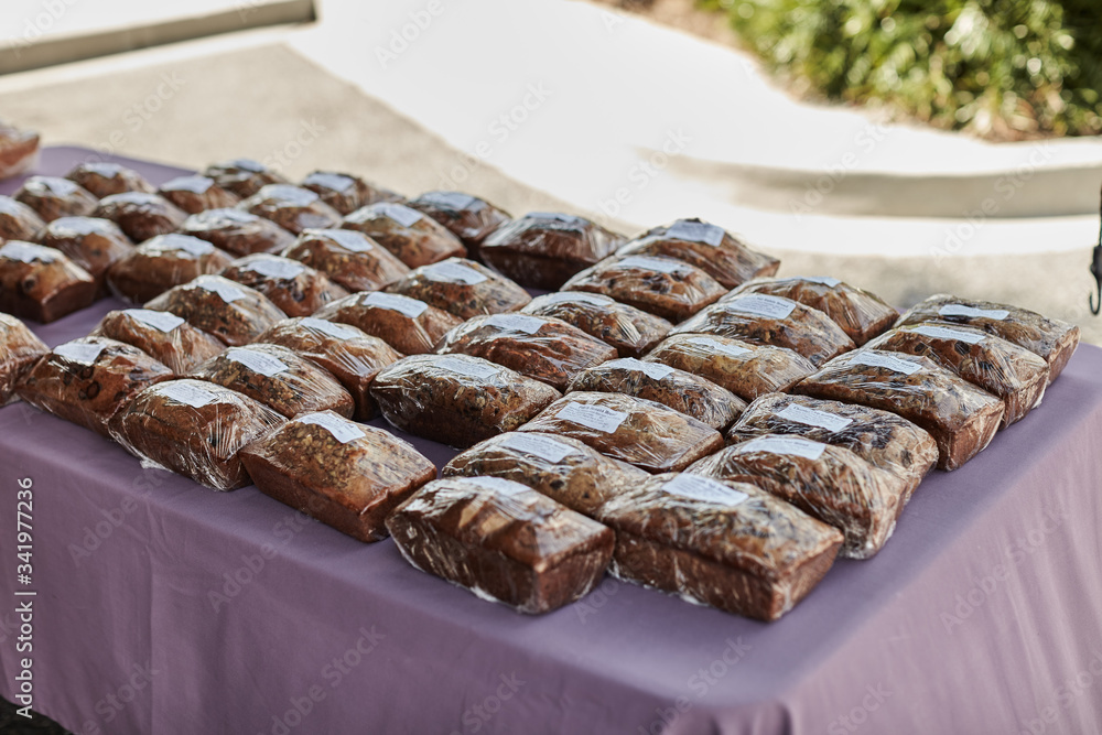 banana nut cake