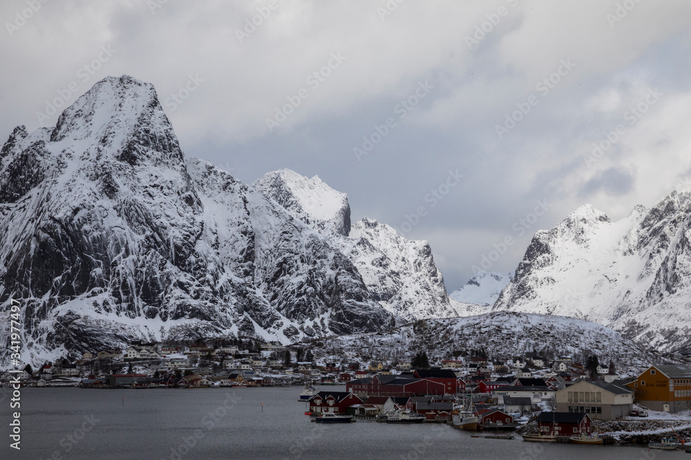 Fototapeta premium Lofoten im Winter - Der Norden von Norwegen