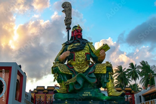 Statue des General Guan Yu auf Koh Samui