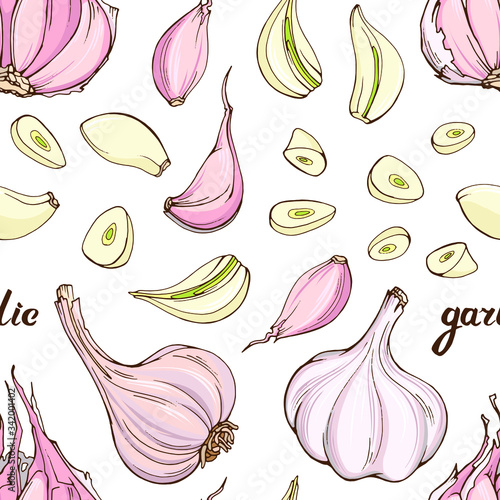Vector seamless pattern : fresh garlic bulbs , cloves and slices. Hand drawn design of spicy food with lettering for textile, fabric, wrapping paper, wallpaper.
