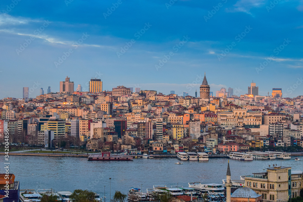 Obraz premium Panoramic View of Istanbul city, Turkey