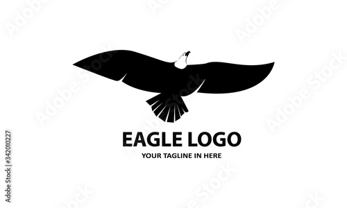 siluet Elang sederhana, cocok untuk simbol bisnis atau logo	