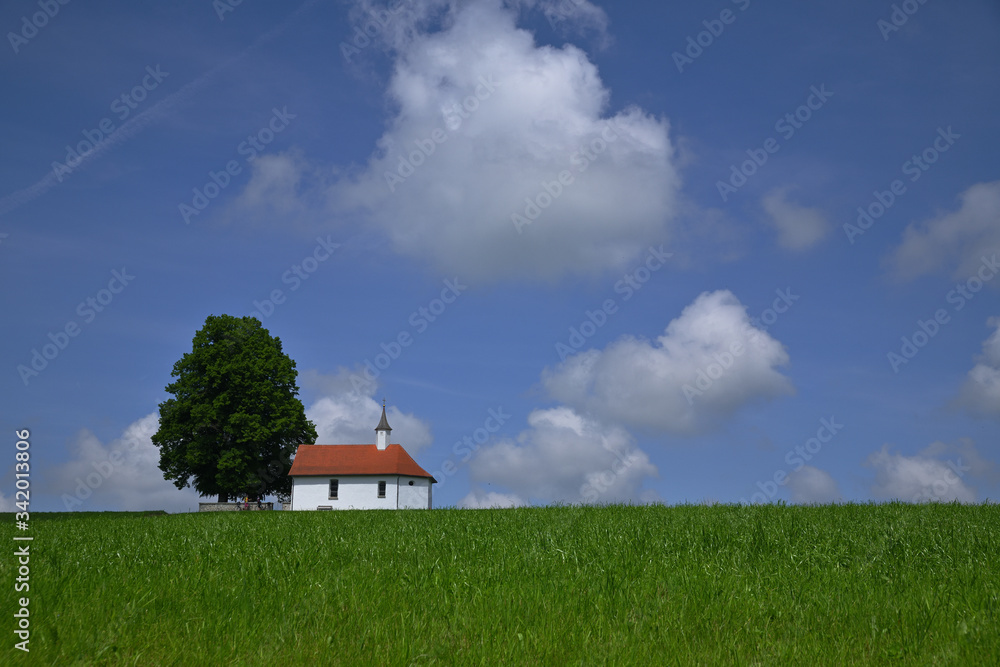 Die Kapelle von Hergersweiler am Radweg Bodensee zum Königssee Die Kapelle von Hergersweiler am Radweg Bodensee zum Königssee
