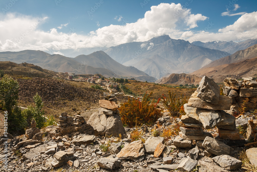 Himalayan landscape, village of Ranipauwa Himalayan landscape, village of Ranipauwa
