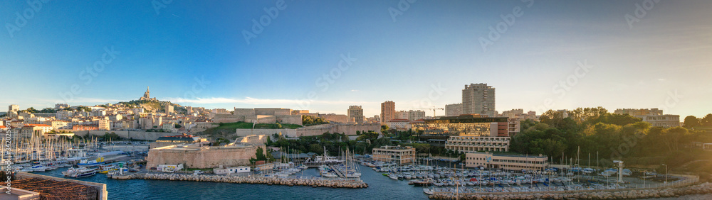Panorama du Vieux Port