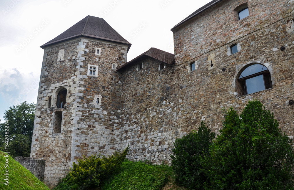 Medieval town castle standing on the Castle Hill above downtown Ljubljana Slovenia is a key landmark of the town. Medieval town castle standing on the Castle Hill above downtown Ljubljana Slovenia is a key landmark of the town.