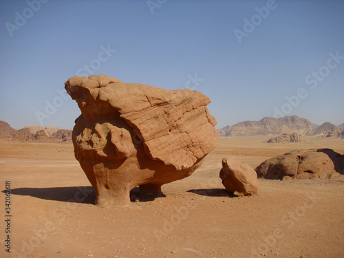 desert  table mountains  sand   wasteland