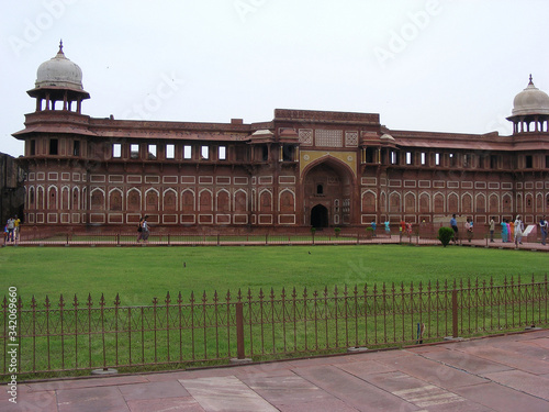 il complesso del Taj Mahal ad Agra in India 