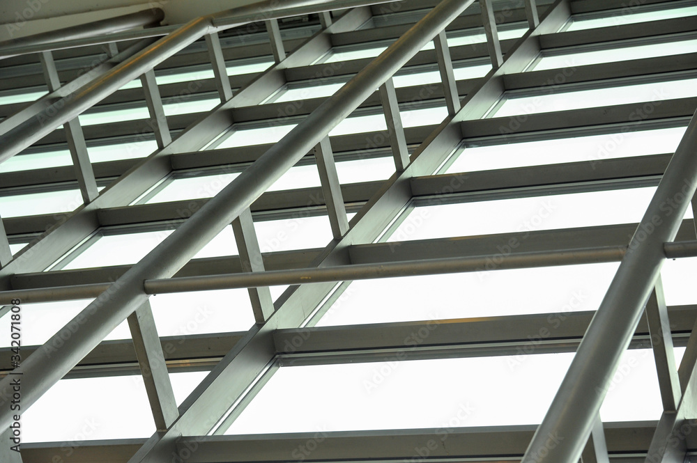 Naklejka premium Arc polycarbonate canopy and reinforced concrete construction. Metal construction