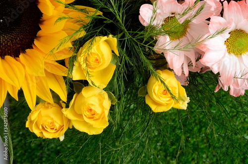 Fototapeta Naklejka Na Ścianę i Meble -  Flower bouquet background