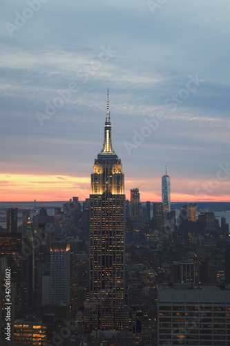 New York´s famous Empire State building and one word trade center © Julieta