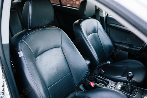Luxurious black leather car interior © Joseph Table