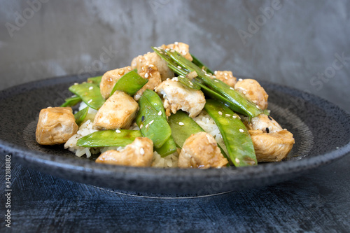 Chicken and Snow Pea Stir Fry