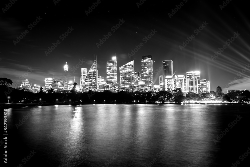 Fototapeta premium Black and white photo of Sydney at night