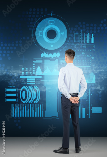 Businessman using virtual s...