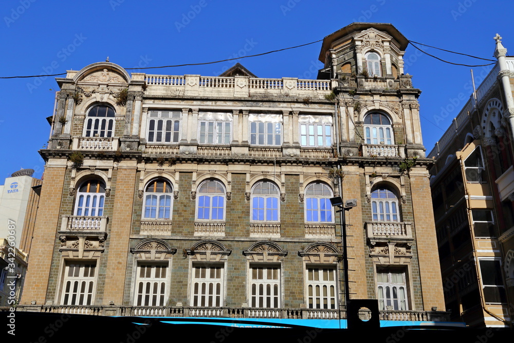 Obraz premium MUMBAI, INDIA - February 7, 2019: City views of Mumbai, the financial, commercial and entertainment capital of India