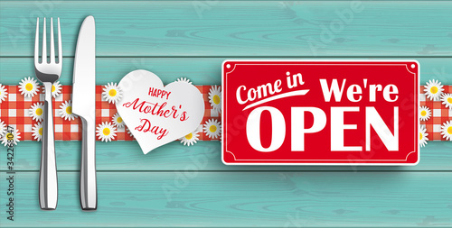 Turquoise Wood Daisy Heart Mothers Day Fork Knife Header