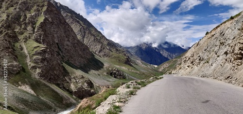 Canvas Print Breathe taking photos of Leh (Switzerland of India), Highest motorable road in the world