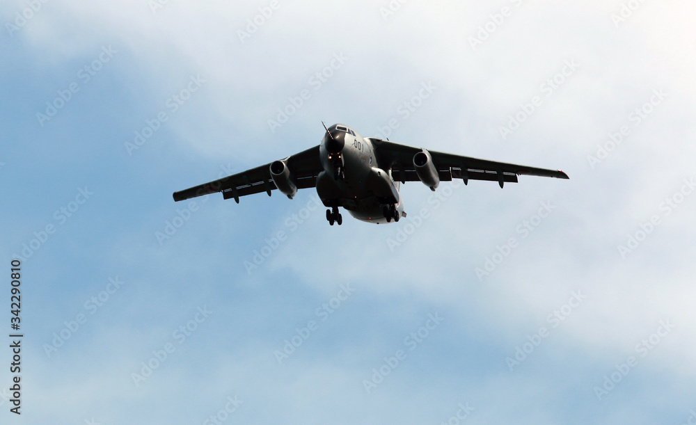 Fototapeta premium C-1 C-1FTB EC-1 C-2 自衛隊機 ジェット輸送機 航空自衛隊機 ジェット機 