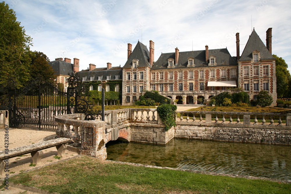 Le château de Courances dans l'Essonne, France.