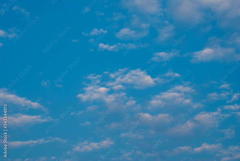 The sky and clouds in the daytime are beautiful