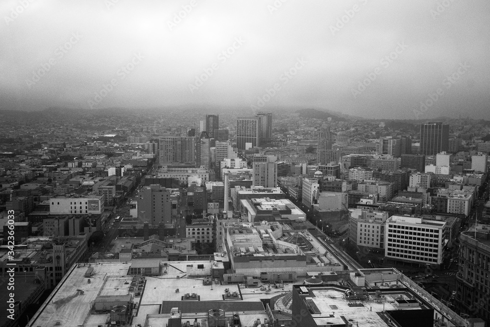 Naklejka premium Calle San Francisco Edificios