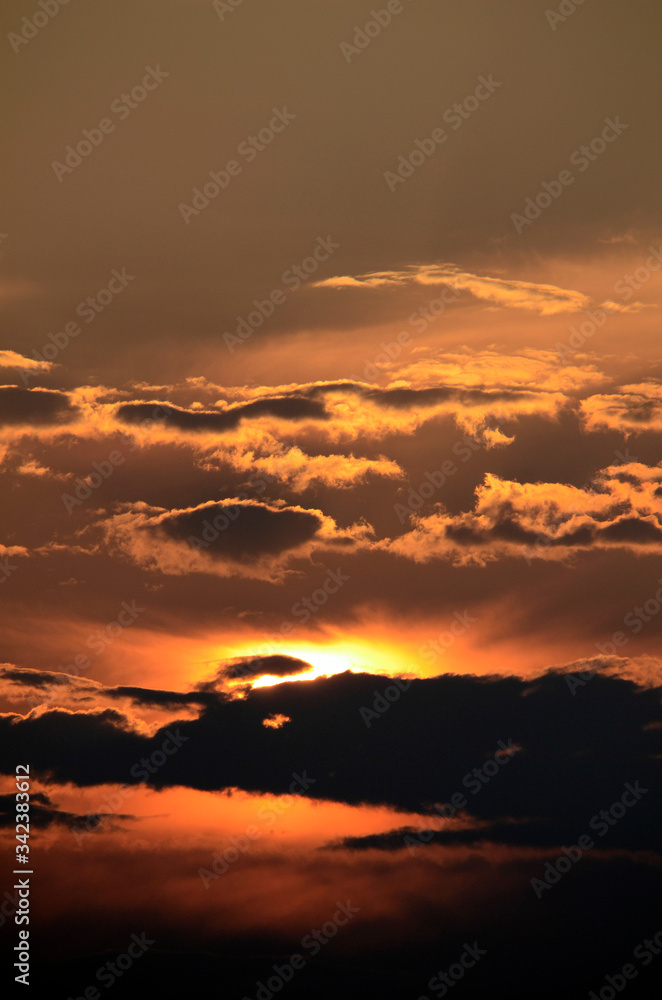 Obraz premium 夕日と雲