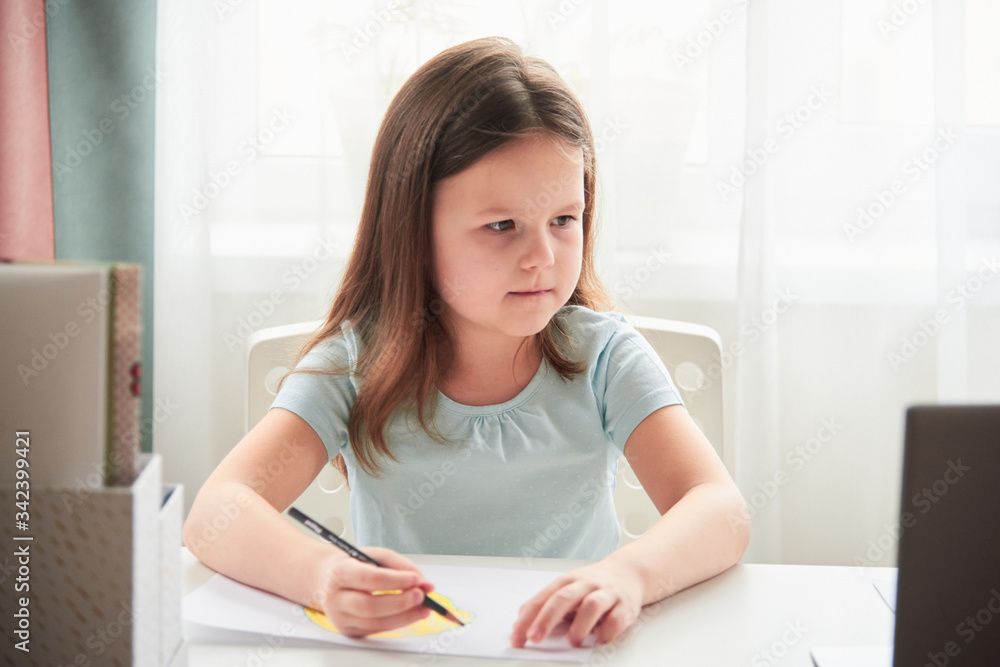 An Outbreak Of Coronavirus. Girl watch online drawing lesson. An Outbreak Of Coronavirus. Girl watch online drawing lesson.
