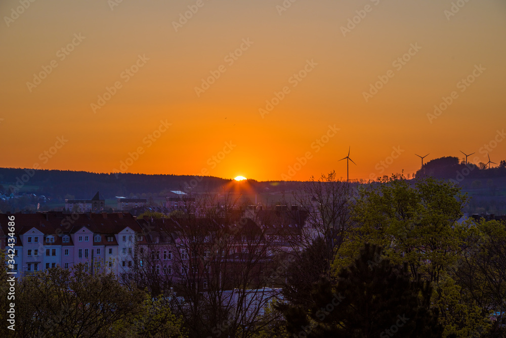 Sonnenaufgang in der Bahnhofstraße in Hof