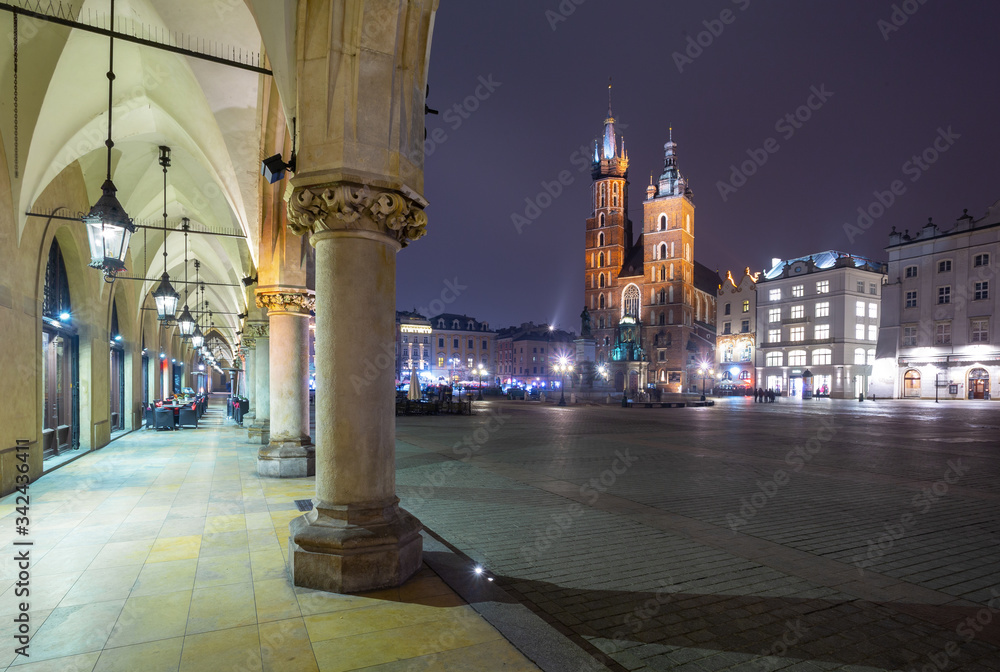 View of the square and the Mariacki Church in Krakow at night