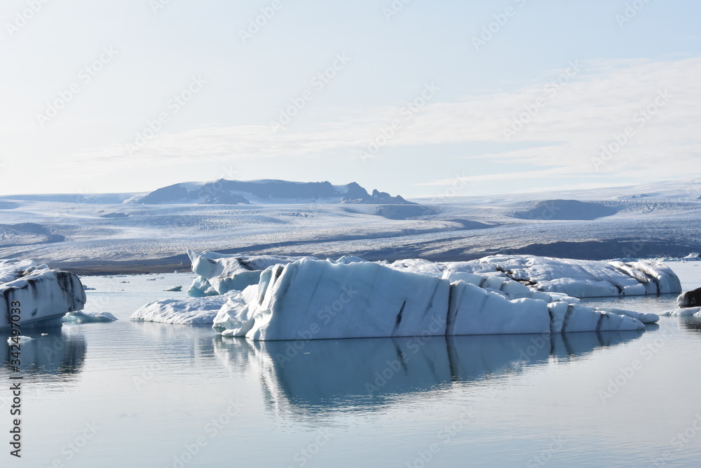 Obraz premium Iceberg en el glaciar de Jökulsárlón, Islandia.