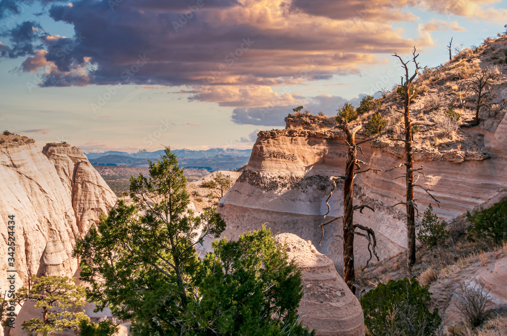 Fototapeta premium Kasha-Katuwe Tent Rocks National Monument looking towards Santa Fe