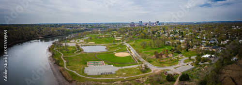 Quadro su tela Drone of Donald Goodkind Bridge Raritan River New Jersey